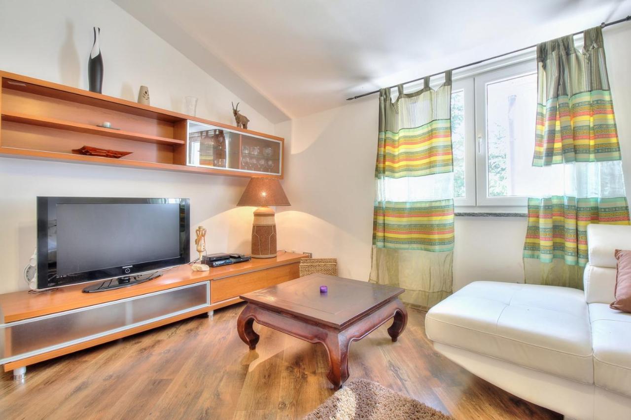 Apartments Suzy Umago Exterior foto