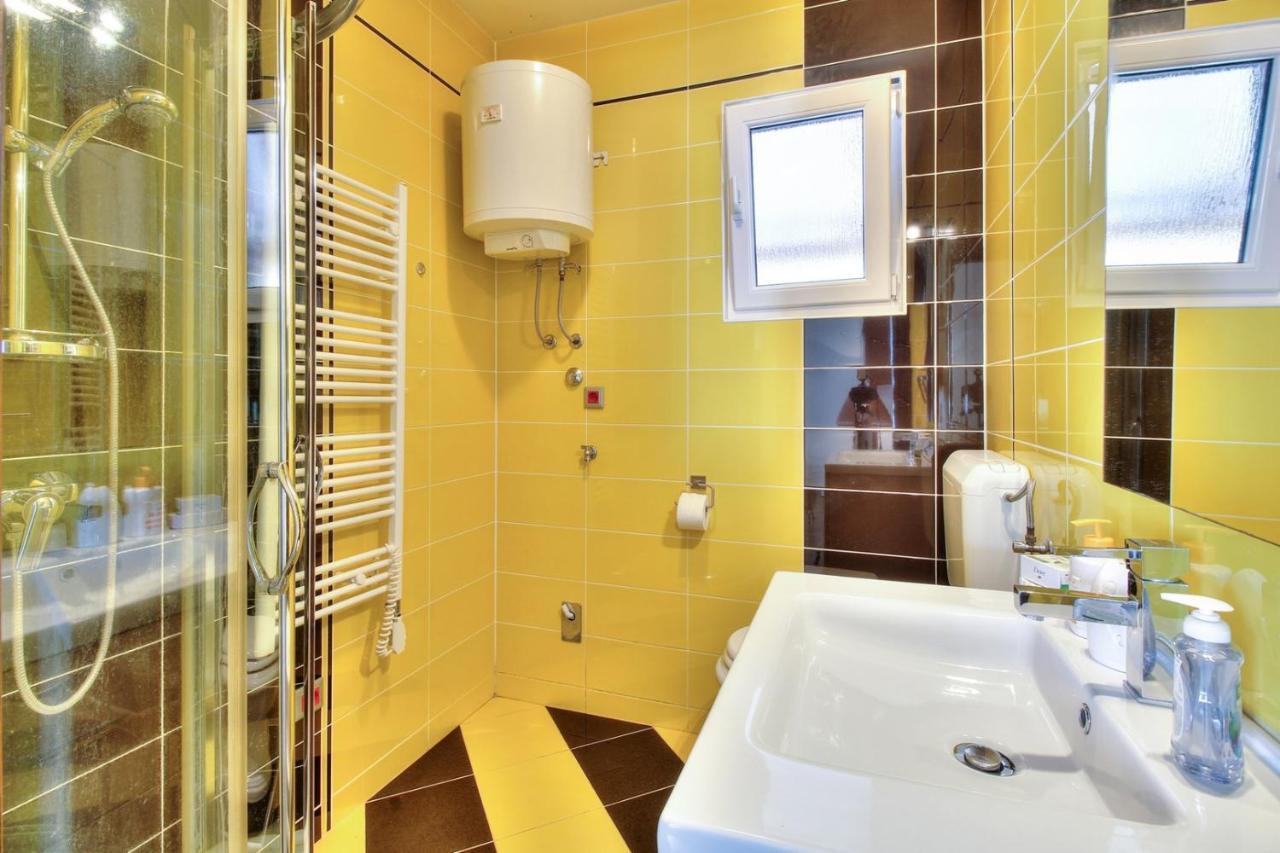 Apartments Suzy Umago Exterior foto